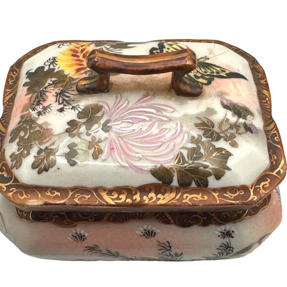 Vintage 40s Asian Art Porcelain Trinket Box Lidded Handle Floral Butterfly - Picture 5 of 13